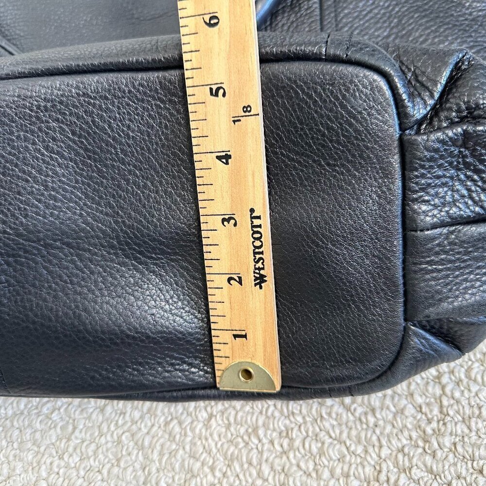 Gili Leather Tote Bag Black Pebbled - Picture 13 of 16
